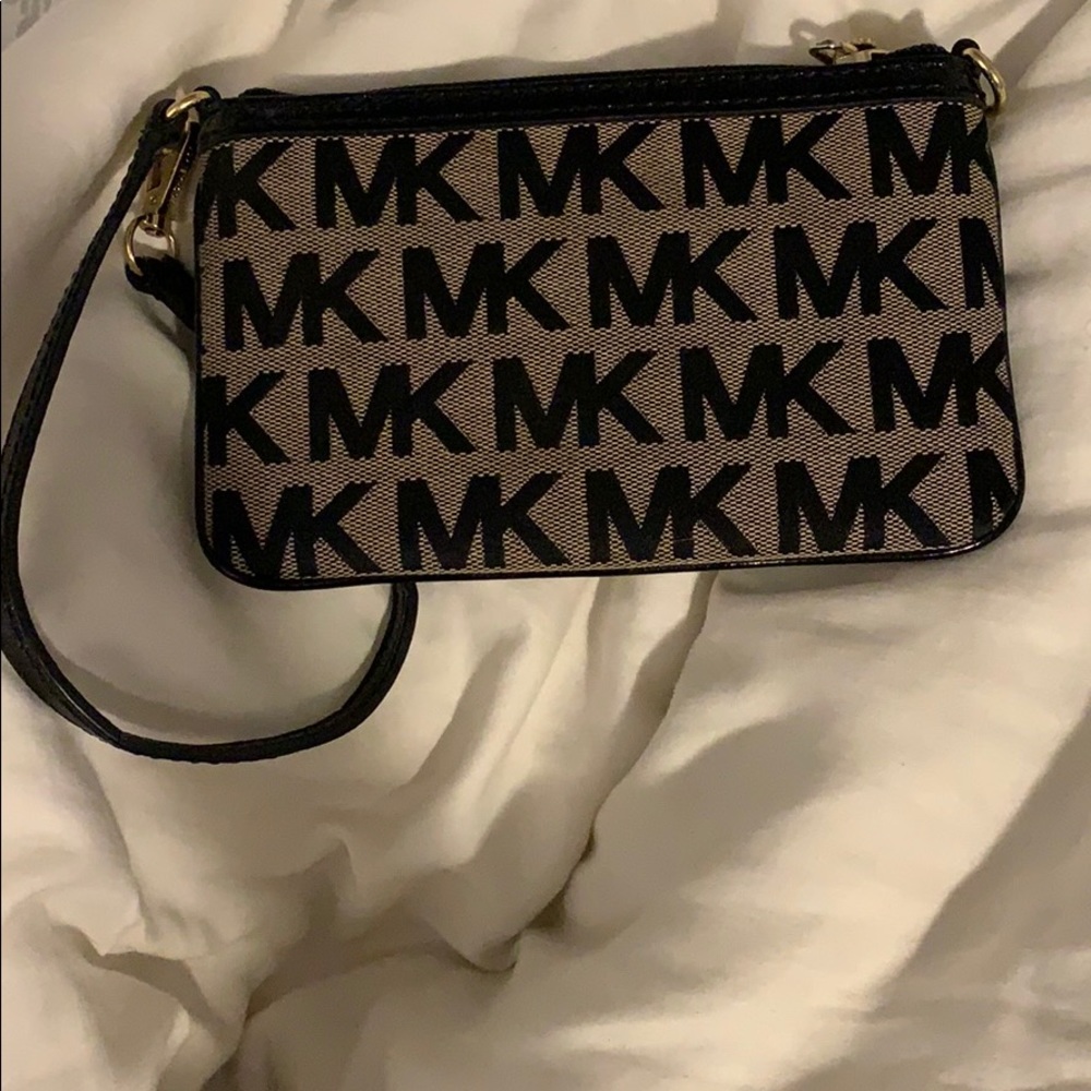 Michael Kors Wristlet